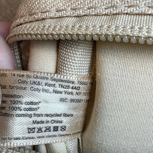 Burberry Cosmetic Toiletry Bag - Beige House Check Canvas - Like New - Picture 6 of 6